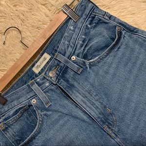 Madewell vintage distressed cropped mom jeans